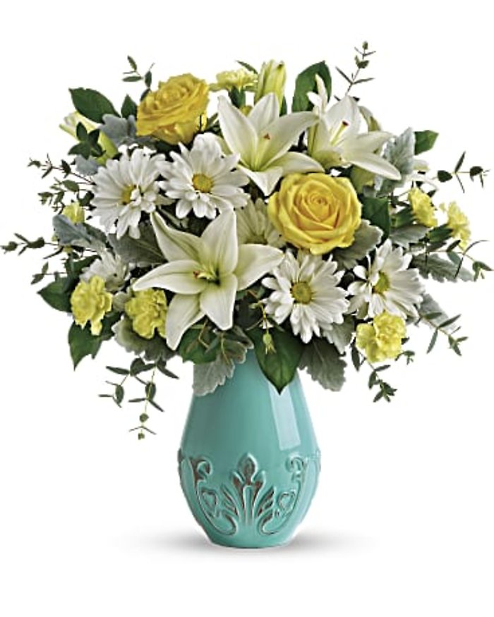 Teleflora\'s Aqua Dream Bouquet