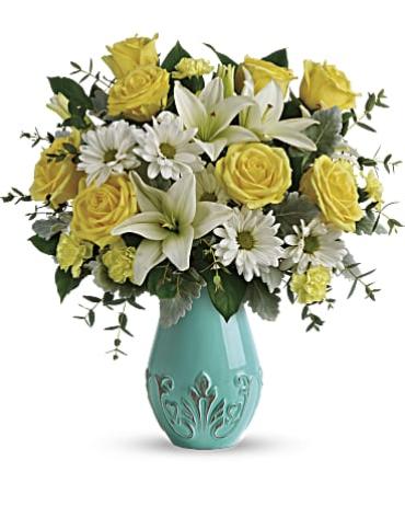 Teleflora\'s Aqua Dream Bouquet