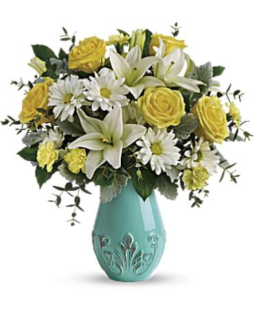 Teleflora\'s Aqua Dream Bouquet