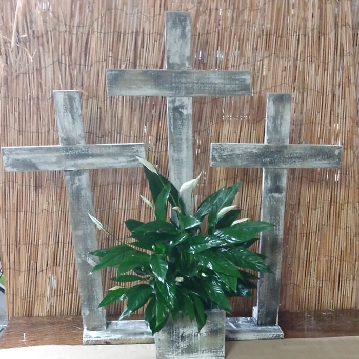 Wood 3 cross